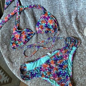 Raisins Swim | Bali Floral Bikini Top & Bottom | NWOT